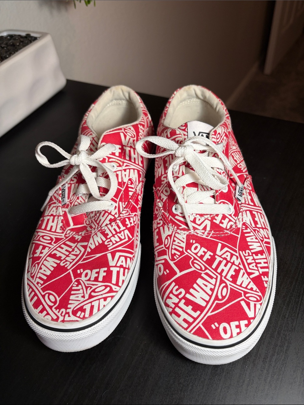 Vans Youth Red and White 'Off The Wall' Graphic Low Top Sneakers